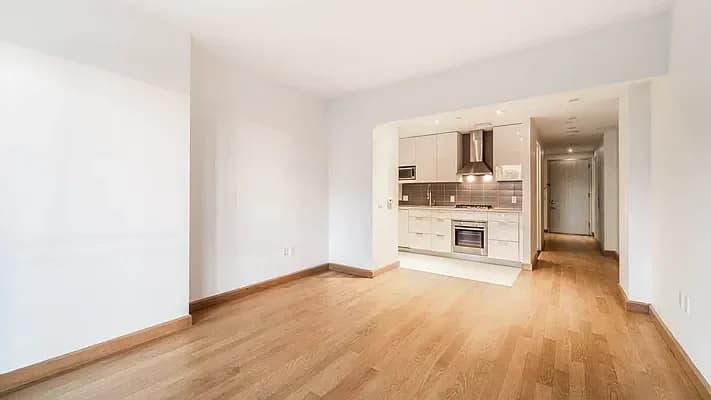 431 West 37 Street #6C, Manhattan, NY 10018