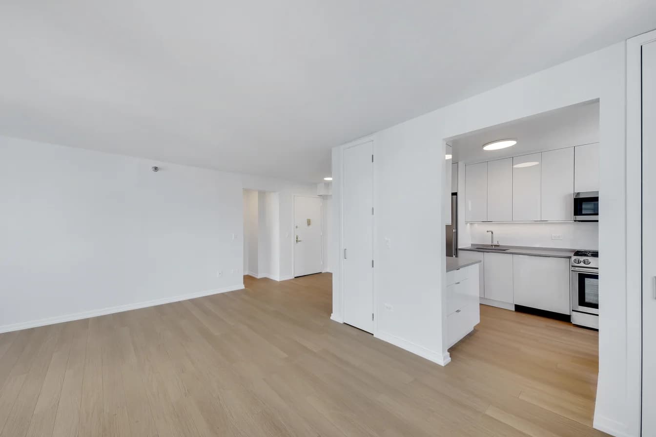 West End Towers 75 West End Avenue #R22A, Manhattan, NY 10069 apartment_living_room 1