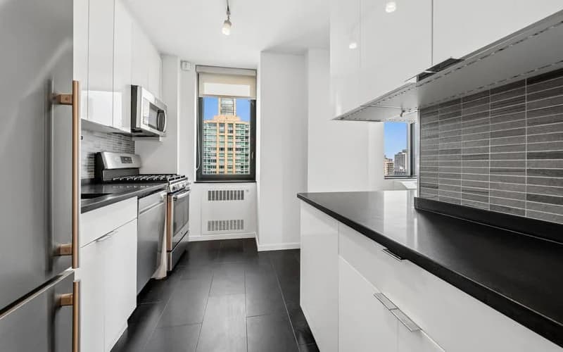 West End Towers 75 West End Avenue #r30c, Manhattan, NY 10069 apartment_kitchen 1