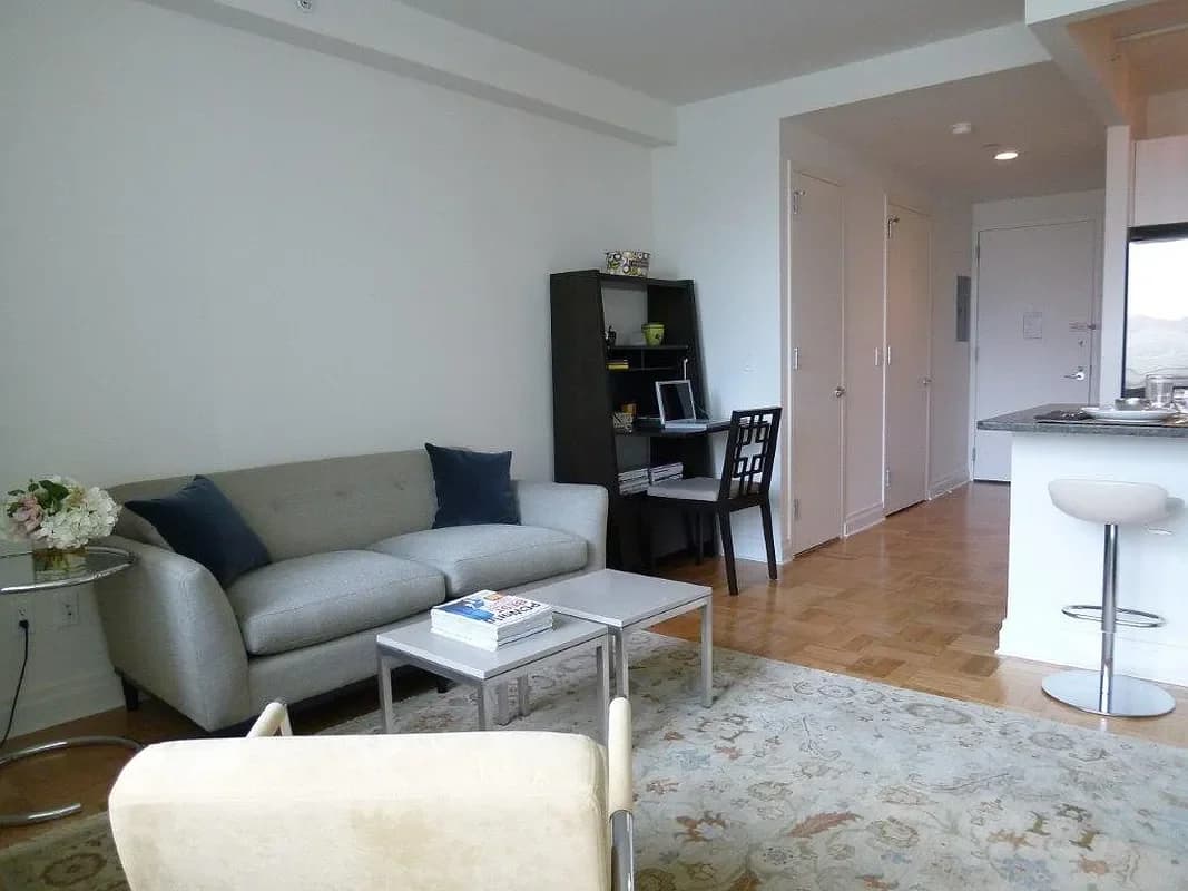 1510 Lexington Avenue #12M, Manhattan, NY 10029 apartment_living_room 1