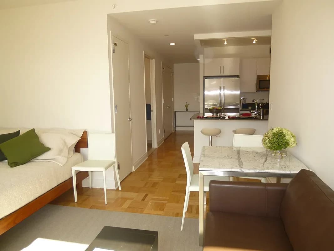 1510 Lexington Avenue #16U, Manhattan, NY 10029 apartment_living_room 1