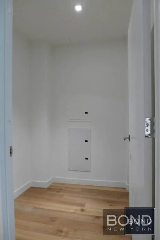 325 Lexington Avenue #7A, Manhattan, NY 10016 apartment_closet 1