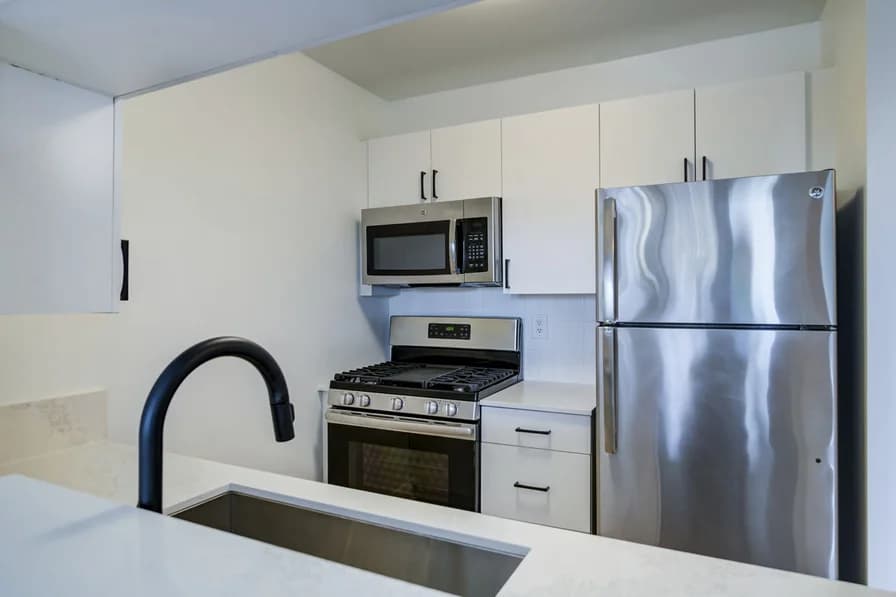 802 Avenue Of The Americas #09B, Manhattan, NY 10001 apartment_kitchen 1