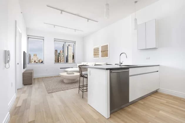 550 West 54 Street #27O, Manhattan, NY 10019