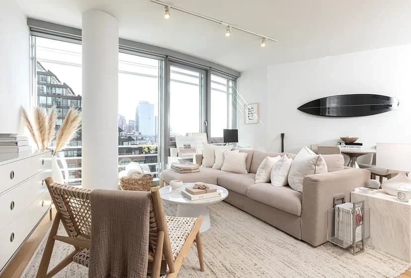 Mercedes House 550 West 54 Street #820, Manhattan, NY 10019 apartment_living_room 1