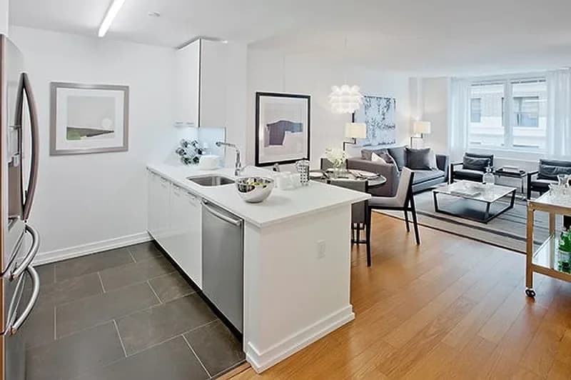 227 West 77 Street #21B, Manhattan, NY 10024 apartment_living_room 1