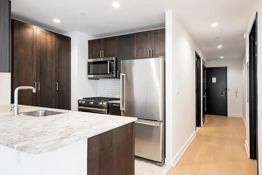 21 West End Avenue #1222, Manhattan, NY 10023 apartment_kitchen 1