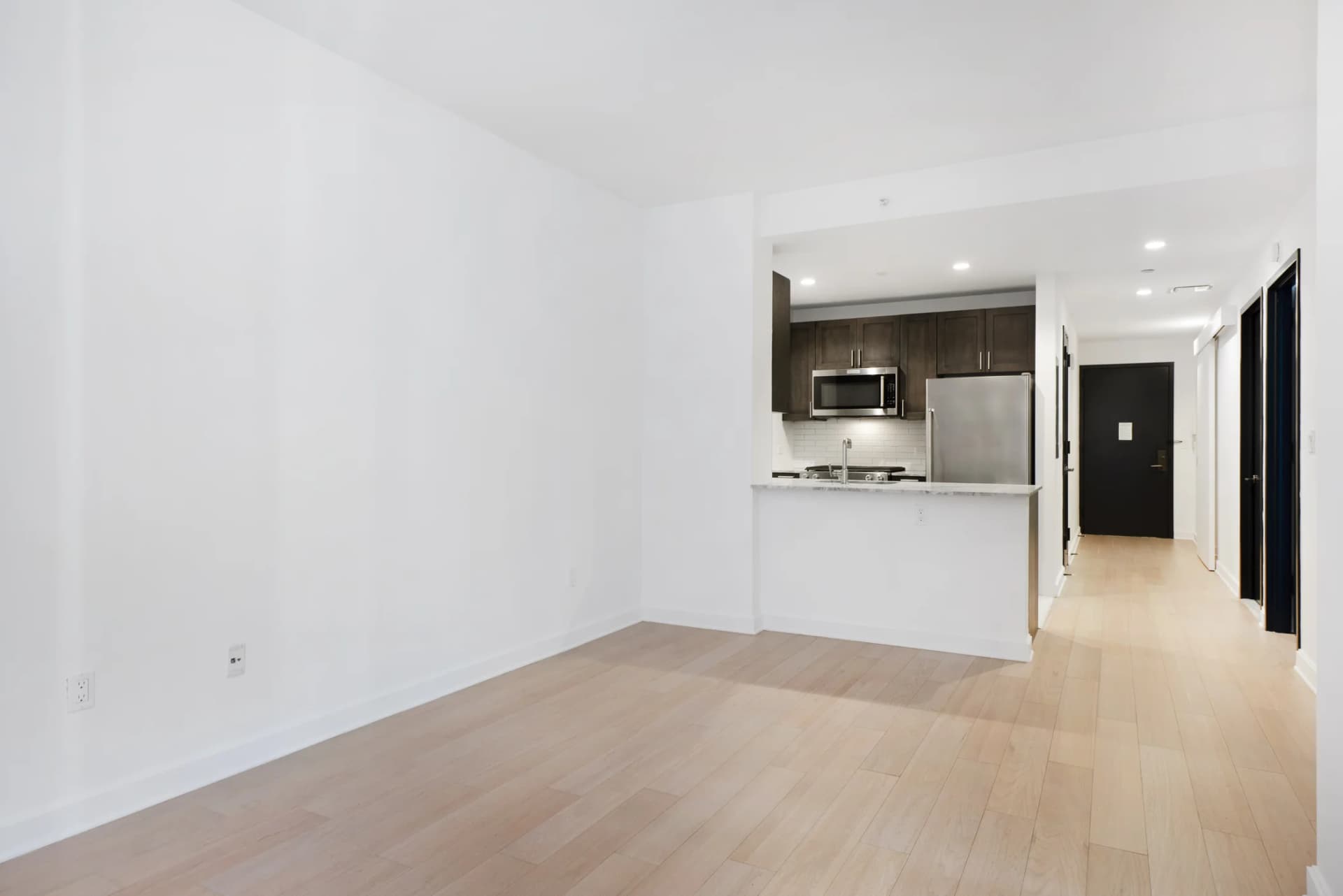 21 West End Avenue #14-24, Manhattan, NY 10023 - Image 1