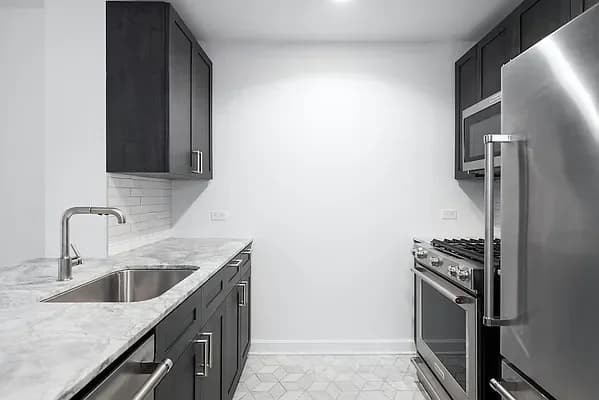 21 West End Avenue #1918, Manhattan, NY 10023 - Image 1