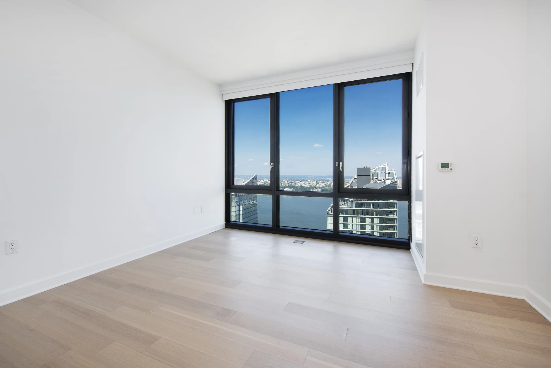 21 West End Avenue #3702, Manhattan, NY 10023 apartment_bedroom_room 1