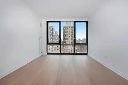 21 West End Avenue #4211, Manhattan, NY 10023