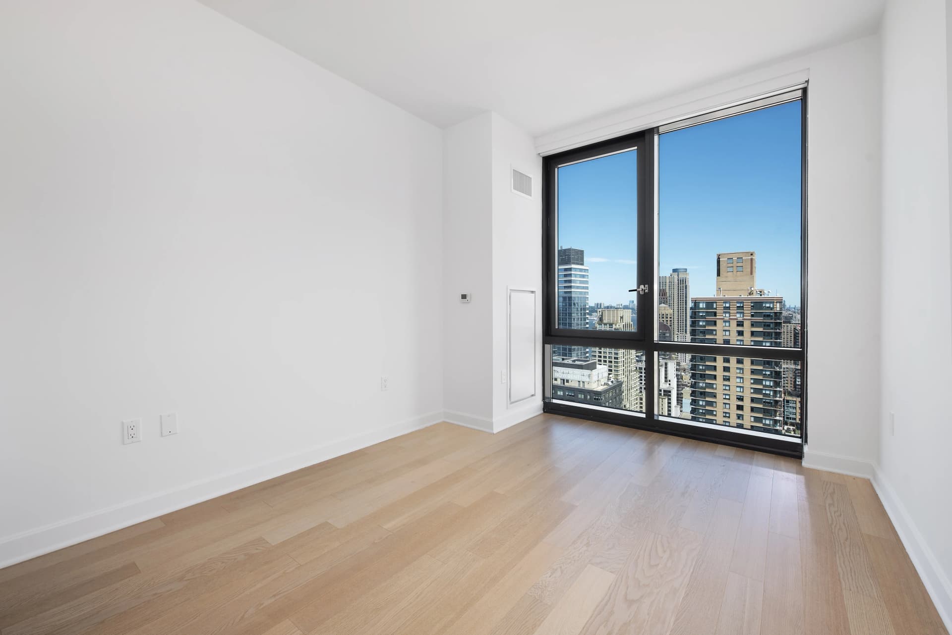 21 West End Avenue #46-01, Manhattan, NY 10023 apartment_bedroom_room 1