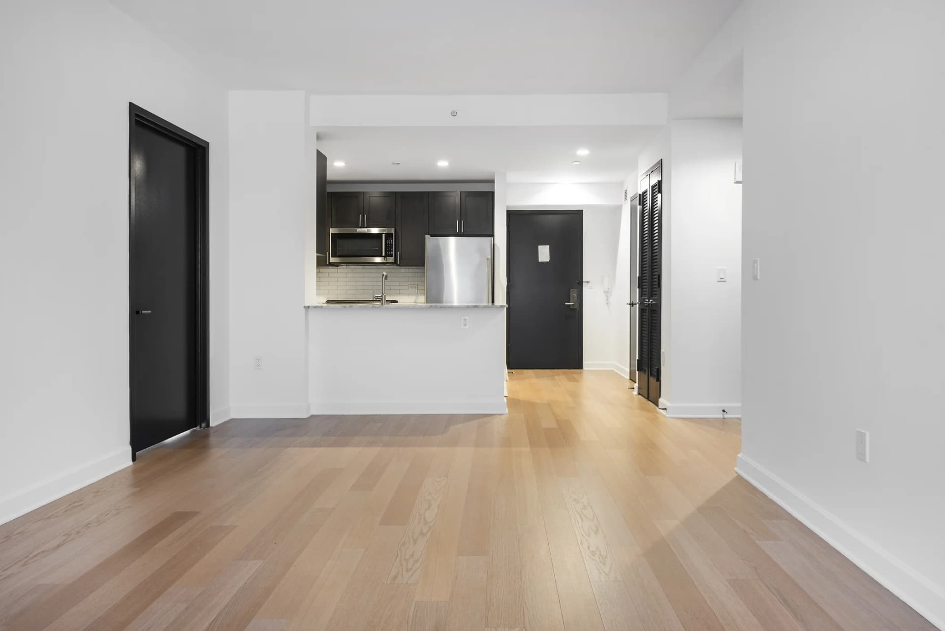 21 West End Avenue #46-01, Manhattan, NY 10023 - Image 1