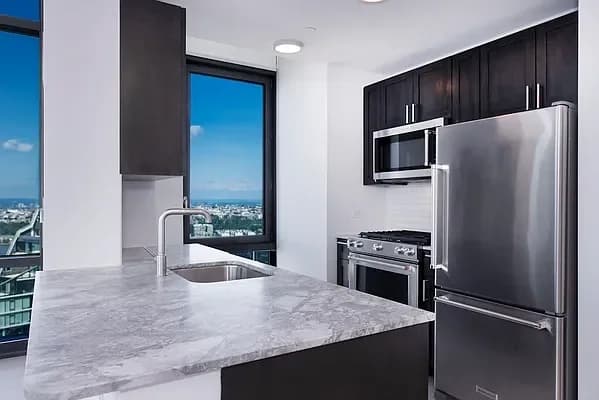21 West End Avenue #PH04, Manhattan, NY 10023
