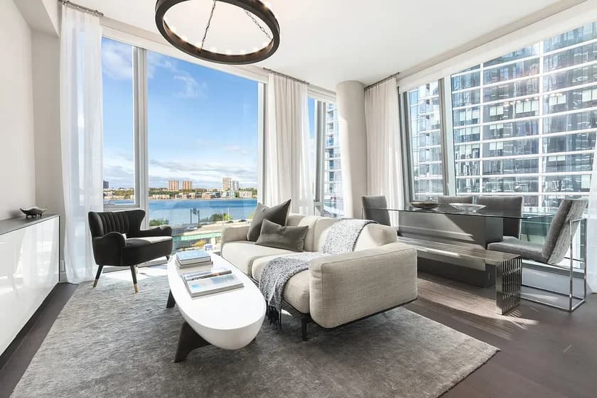 635 West 59 Street #1008, Manhattan, NY 10023 apartment_living_room 1
