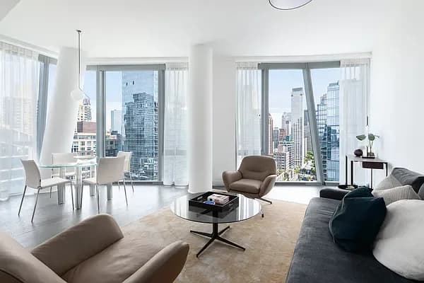 635 West 59 Street #2801, Manhattan, NY 10023 apartment_living_room 1