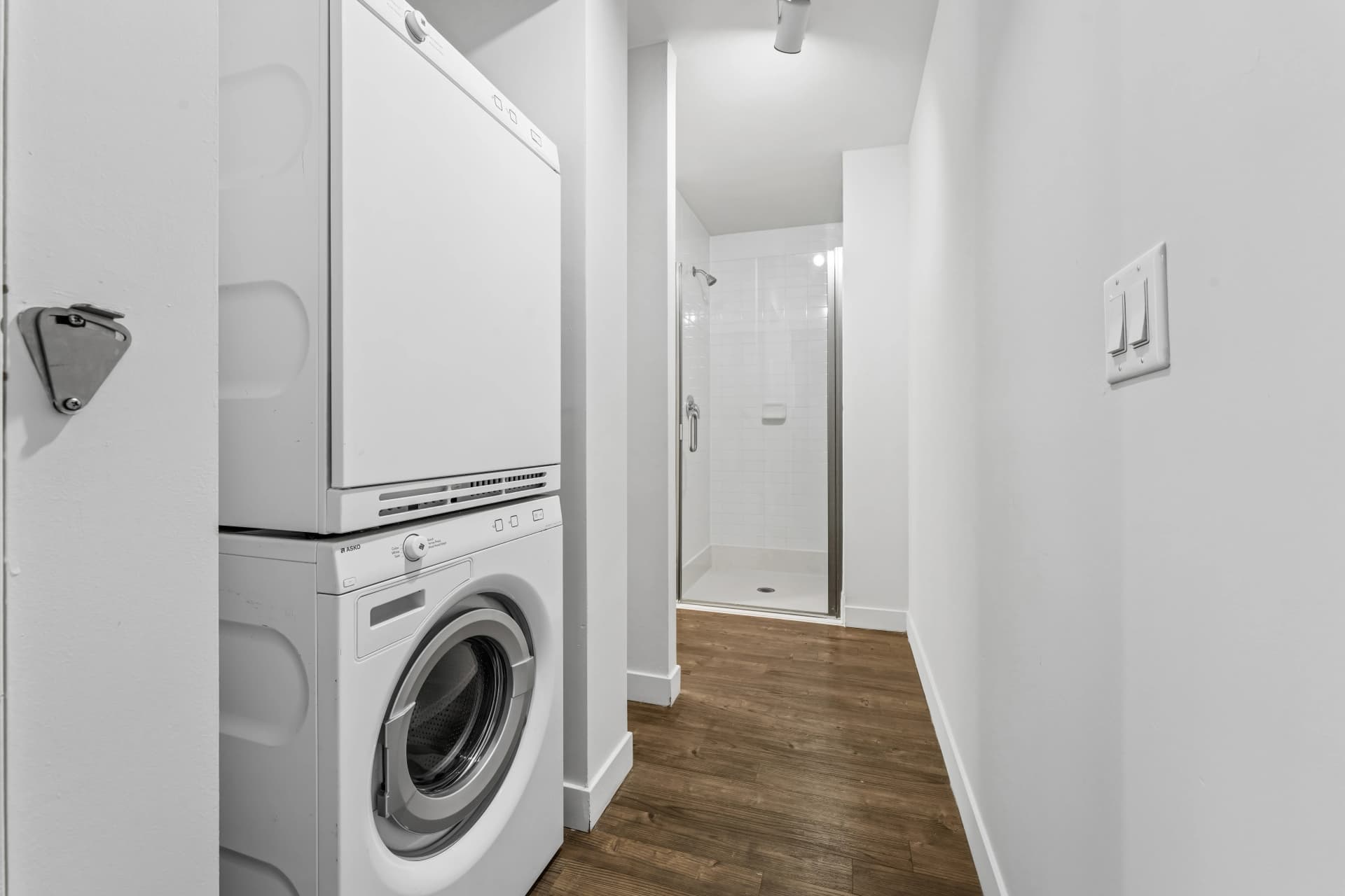 282 11 Avenue #564, Manhattan, NY 10001 apartment_washer_dryer 1