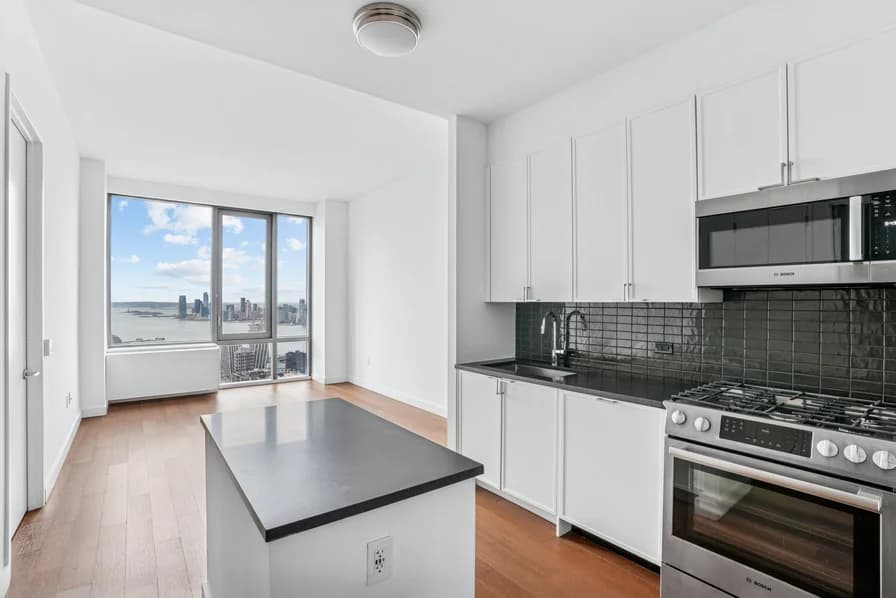 435 West 31 Street #0-PH2A, Manhattan, NY 10001