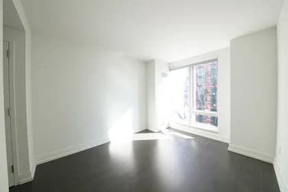 555 10 Avenue #21G, Manhattan, NY 10018