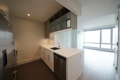 555 10 Avenue #39M, Manhattan, NY 10018