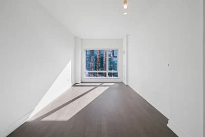 555 10 Ave #52G, Manhattan, NY 10018