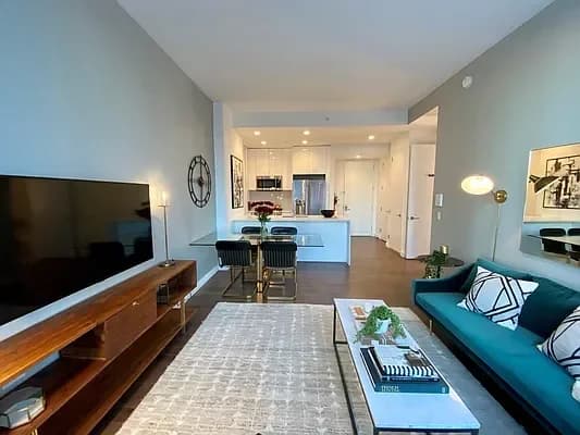 515 West 36 Street #17C, Manhattan, NY 10018 - Image 1