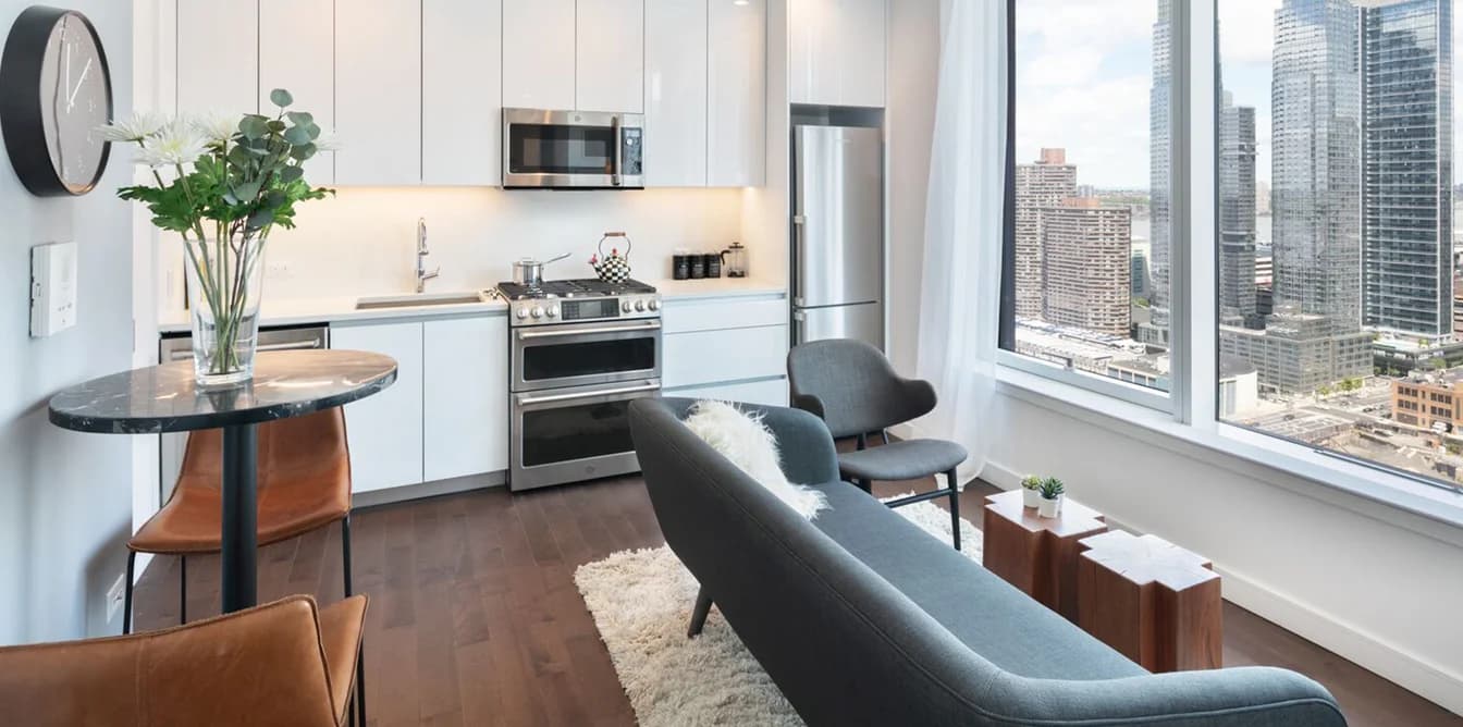 515 West 36 Street #33B, Manhattan, NY 10018 apartment_living_room 1