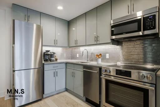 531 W 159 St #6F, Manhattan, NY 10032