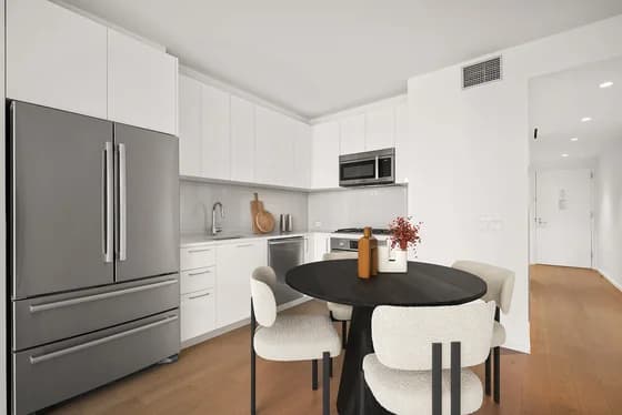 685 1 Ave #10M, Manhattan, NY 10016