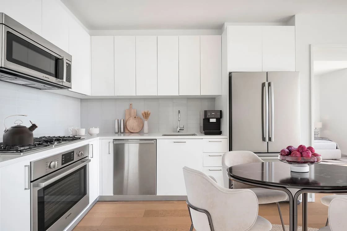685 1 Ave #18A, Manhattan, NY 10016 apartment_kitchen 1