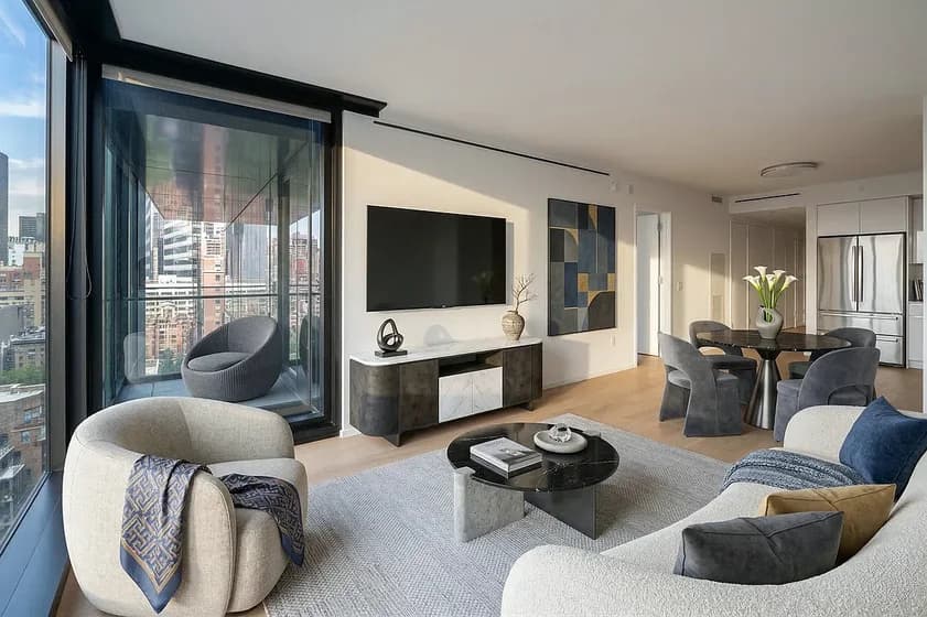 685 1 Ave #27L, Manhattan, NY 10016 apartment_living_room 1