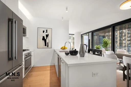 685 1 Ave #27P, Manhattan, NY 10016