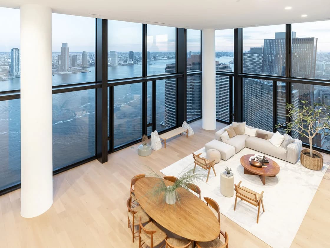685 1 Ave #27P, Manhattan, NY 10016 apartment_living_room 1
