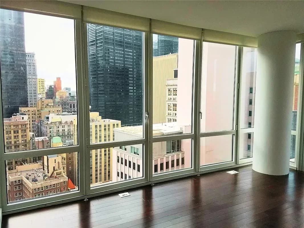 113 Nassau Street #29C, Manhattan, NY 10038 apartment_living_room 1