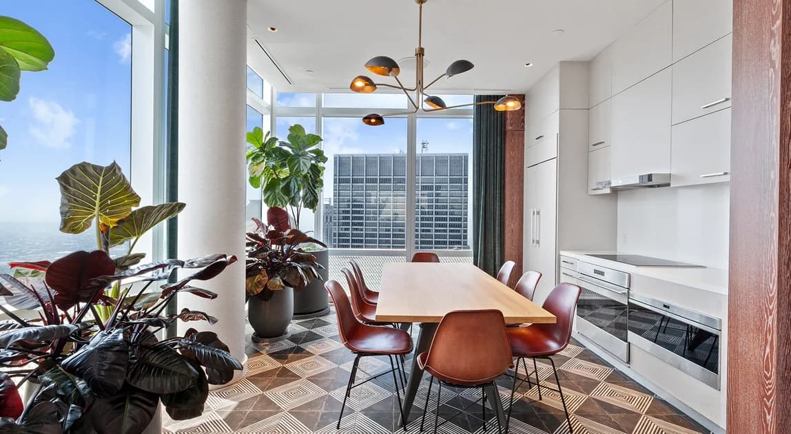19 Dutch Street #11G, Manhattan, NY 10038 apartment_dining_room 1
