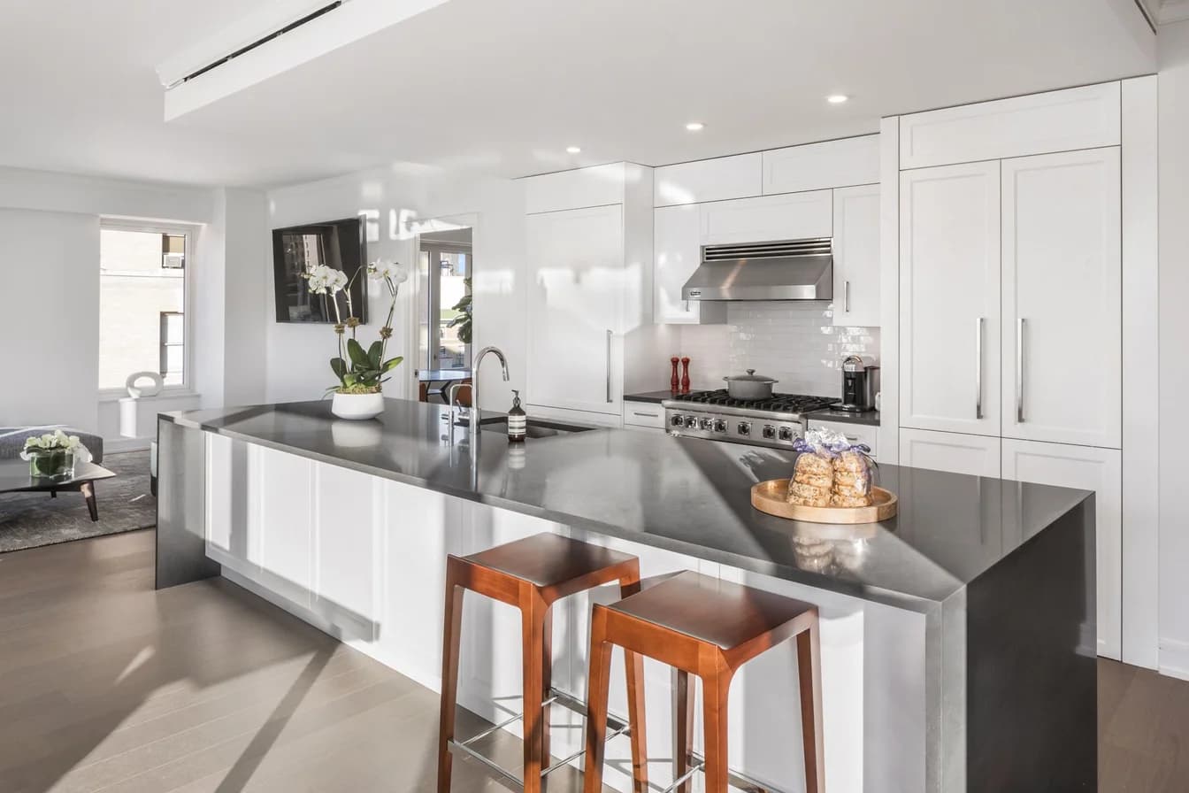 220 West 80 Street #04C, Manhattan, NY 10024 apartment_kitchen 1