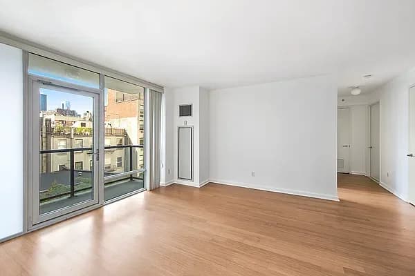 350 West 53 Street #5-J, Manhattan, NY 10019