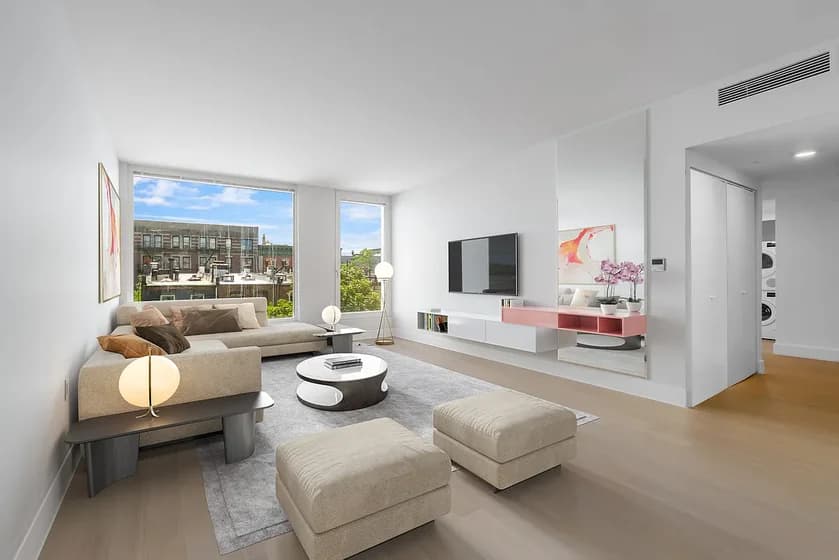 542 West 153 Street #501, Manhattan, NY 10031 apartment_living_room 1