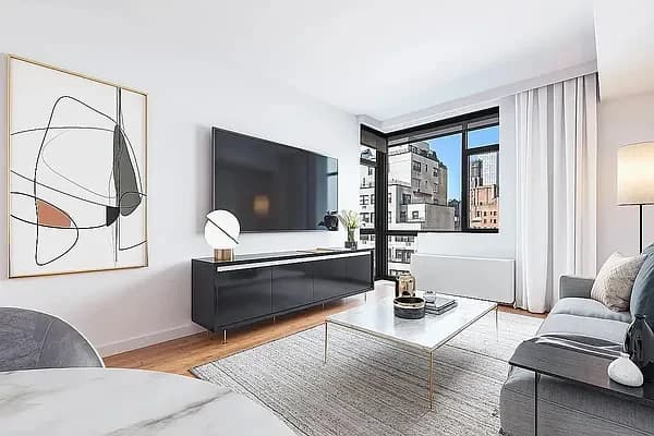 200 East 39 Street #11B, Manhattan, NY 10016 apartment_living_room 1