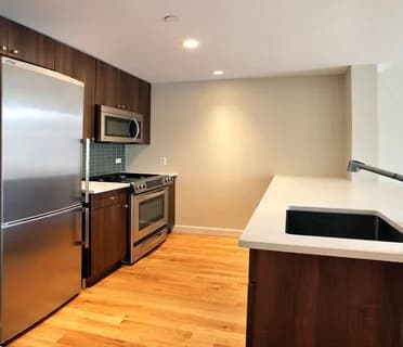 303 10 Ave #9G, Manhattan, NY 10001