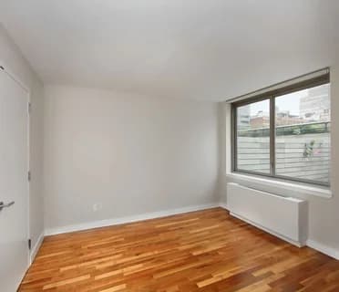 303 10 Ave #PHC, Manhattan, NY 10001
