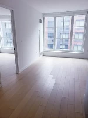535 West 43 Street #NORTH9K, Manhattan, NY 10036