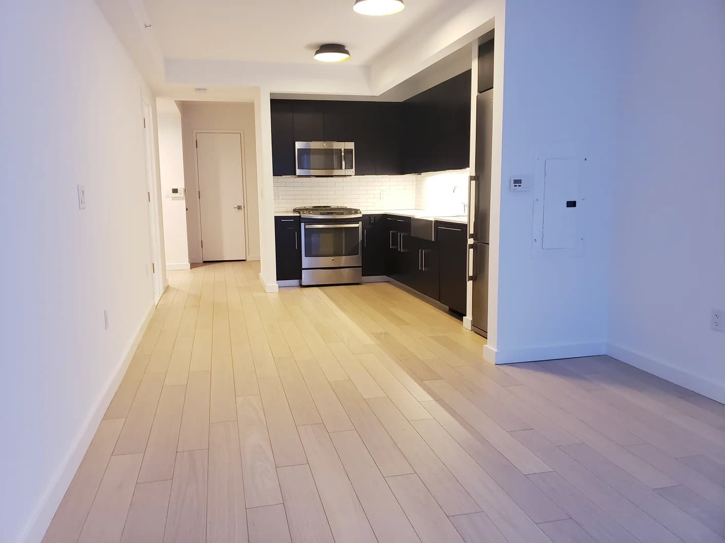 535 West 43 Street #SOUTH 9L, Manhattan, NY 10036