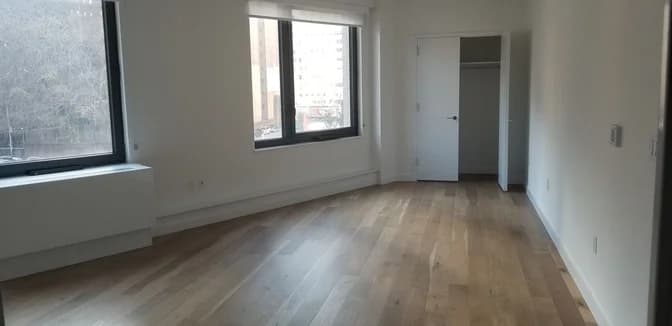 445 West 35 Street #6-M, Manhattan, NY 10018