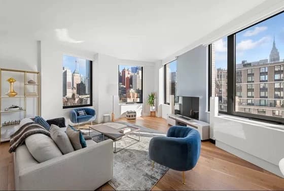 445 West 35 Street #9M, Manhattan, NY 10018