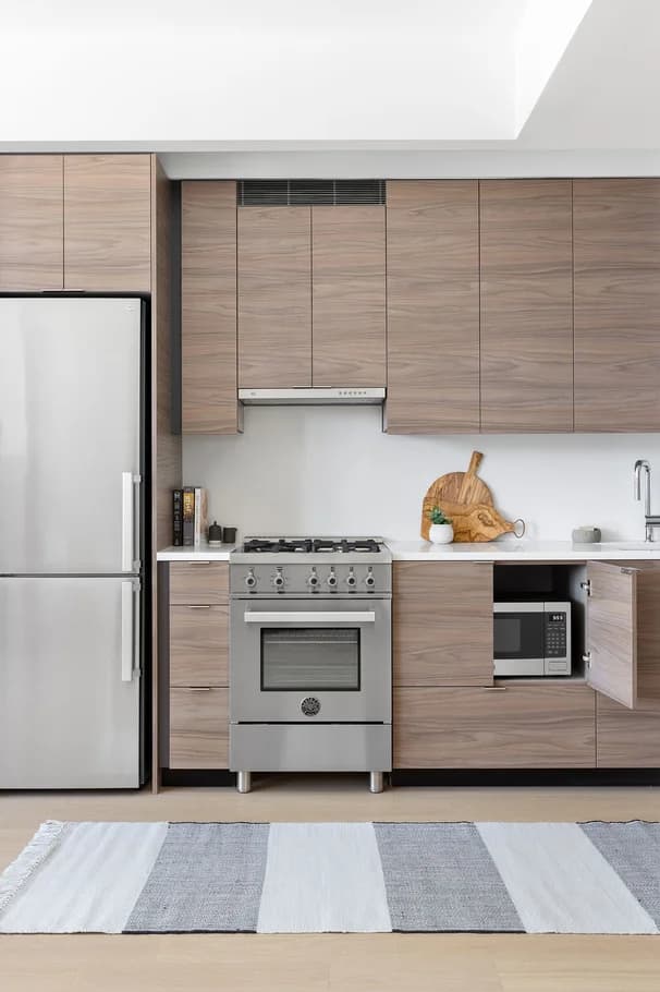 555 W 38 St #4802, Manhattan, NY 10018 - Image 1