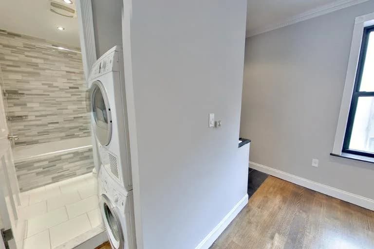334 East 100 Street #4A, Manhattan, NY 10029 apartment_washer_dryer 1