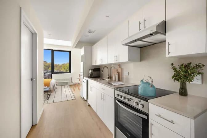 4778 Broadway #9F, Manhattan, NY 10034