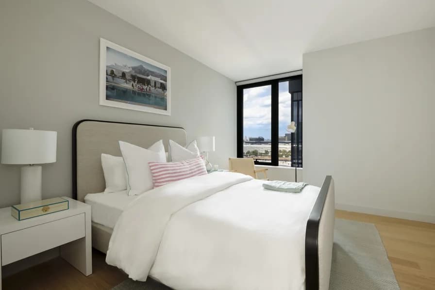 311 11 Ave #1701, Manhattan, NY 10001