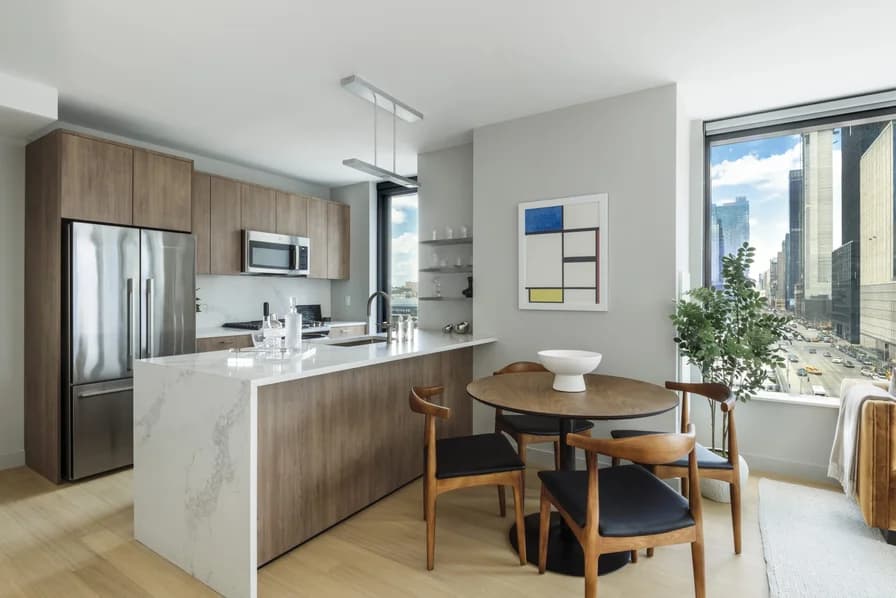 311 11 Avenue #2105, Manhattan, NY 10001 - Image 1